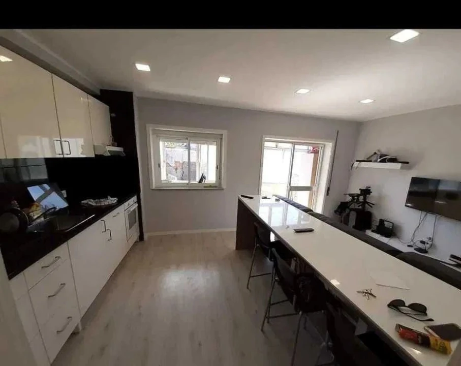 Apartamento T3 para Venda em Paranhos Foto 8