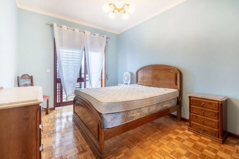 Apartamento T4 para Venda em Ferreiros, Prozelo e Besteiros Foto 9