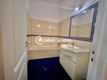 Quarto para Arrendamento em Avenidas Novas