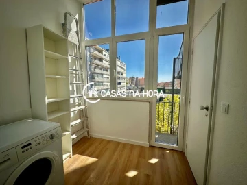 Quarto para Arrendamento em Avenidas Novas