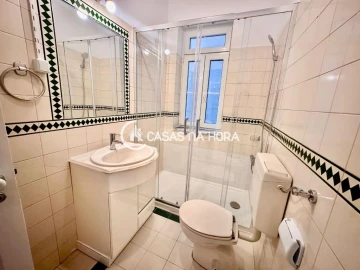 Quarto para Arrendamento em Avenidas Novas