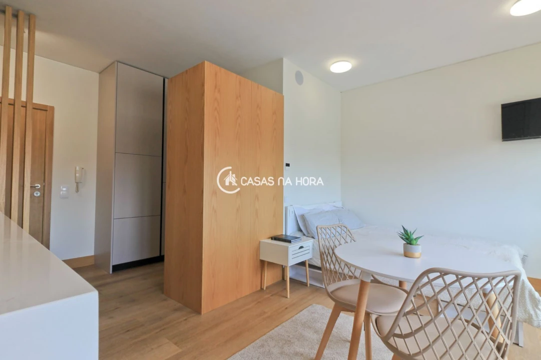 Apartamento T0 para Venda em Mafamude e Vilar do Paraíso Foto 9