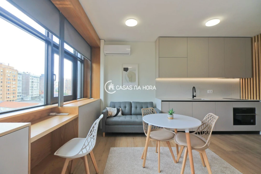 Apartamento T0 para Venda em Mafamude e Vilar do Paraíso Foto 10