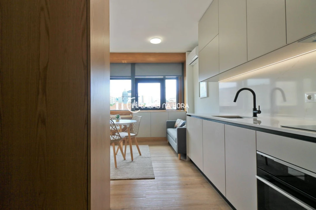 Apartamento T0 para Venda em Mafamude e Vilar do Paraíso Foto 16