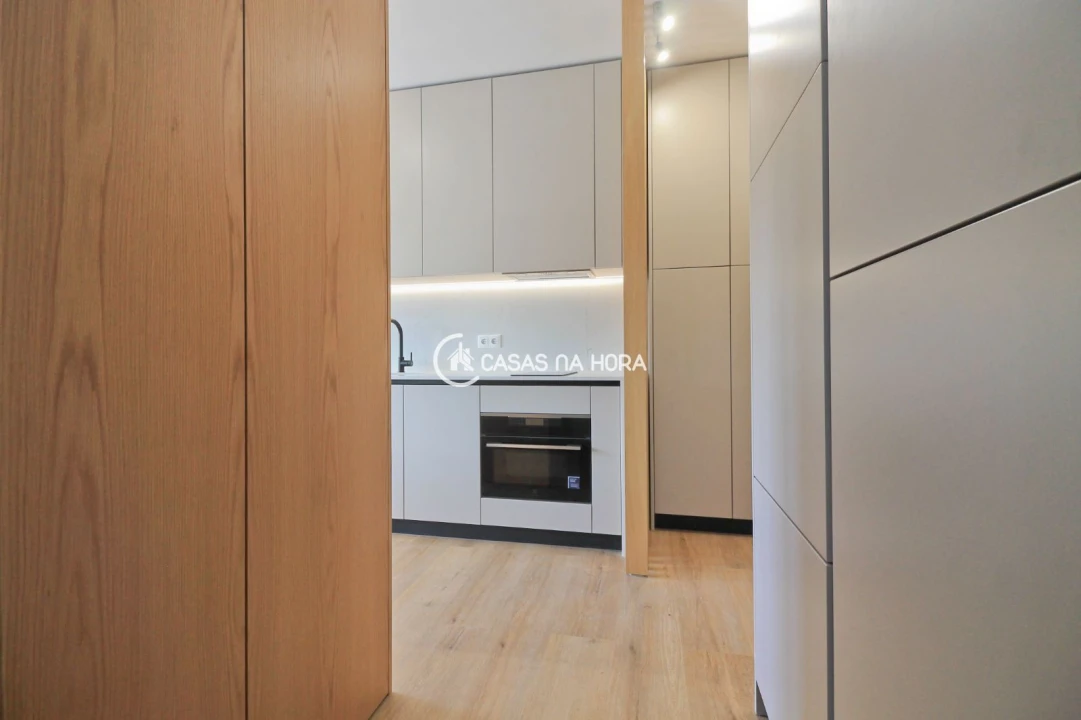 Apartamento T0 para Venda em Mafamude e Vilar do Paraíso Foto 27