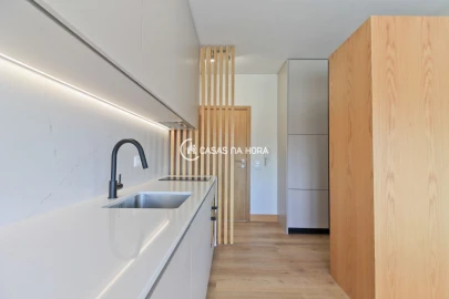 Apartamento T0 para Venda em Mafamude e Vilar do Paraíso