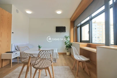 Apartamento T0 para Venda em Mafamude e Vilar do Paraíso