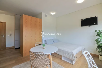 Apartamento T0 para Venda em Mafamude e Vilar do Paraíso