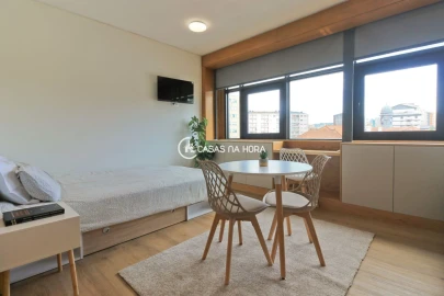 Apartamento T0 para Venda em Mafamude e Vilar do Paraíso
