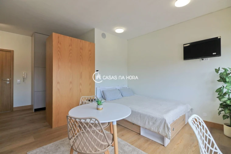 Apartamento T0 para Venda em Mafamude e Vilar do Paraíso Foto 11