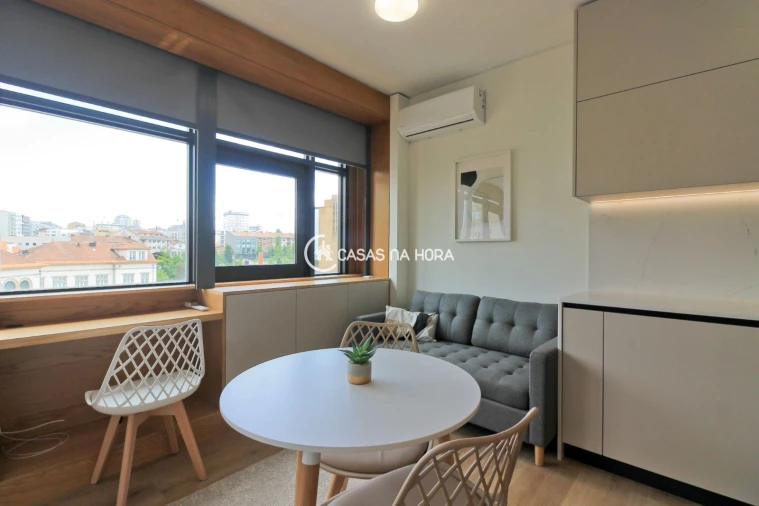 Apartamento T0 para Venda em Mafamude e Vilar do Paraíso Foto 23