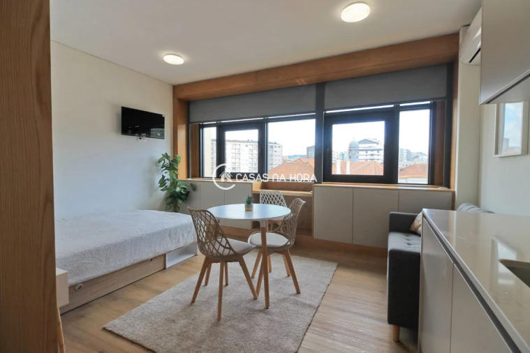 Apartamento T0 para Venda em Mafamude e Vilar do Paraíso Foto 24