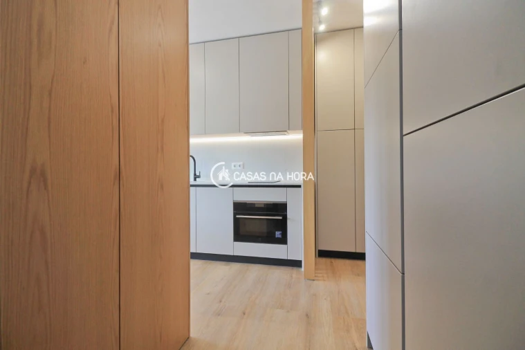 Apartamento T0 para Venda em Mafamude e Vilar do Paraíso Foto 27