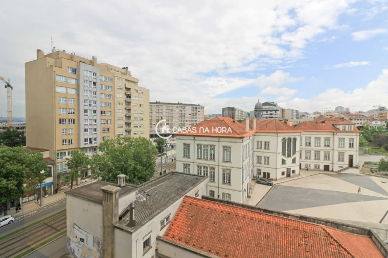 Apartamento T0 para Venda em Mafamude e Vilar do Paraíso Foto 29