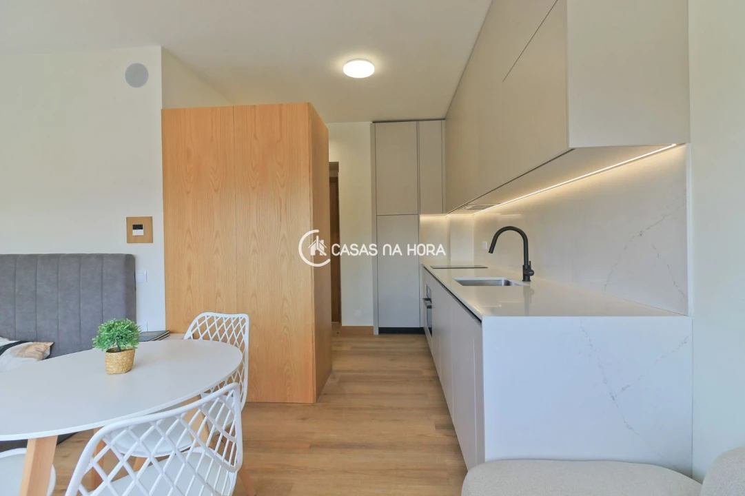 Apartamento T0 para Venda em Mafamude e Vilar do Paraíso Foto 6