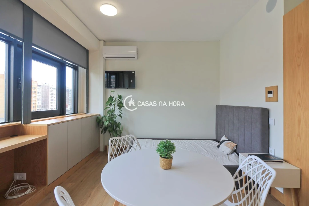Apartamento T0 para Venda em Mafamude e Vilar do Paraíso Foto 15