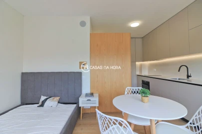 Apartamento T0 para Venda em Mafamude e Vilar do Paraíso