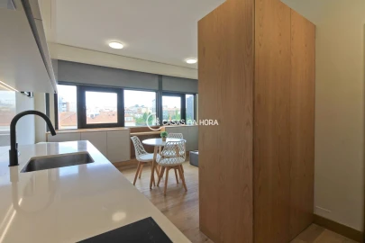 Apartamento T0 para Venda em Mafamude e Vilar do Paraíso