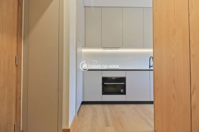 Apartamento T0 para Venda em Mafamude e Vilar do Paraíso