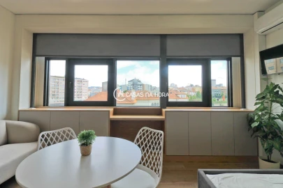 Apartamento T0 para Venda em Mafamude e Vilar do Paraíso