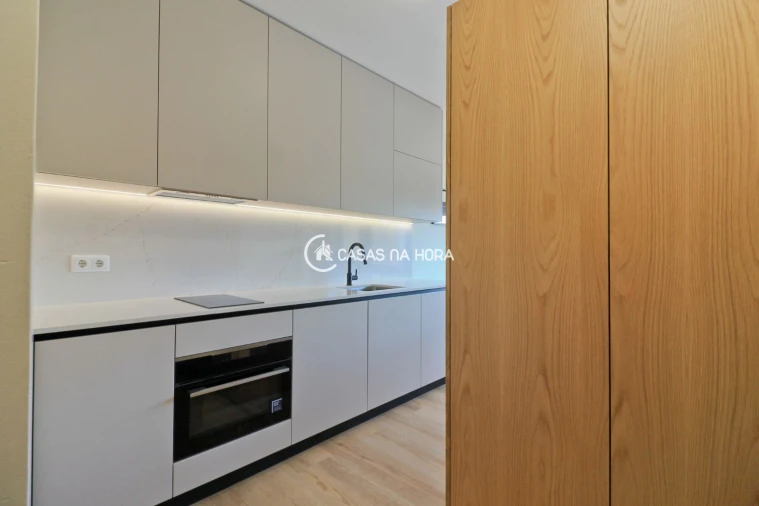 Apartamento T0 para Venda em Mafamude e Vilar do Paraíso Foto 14