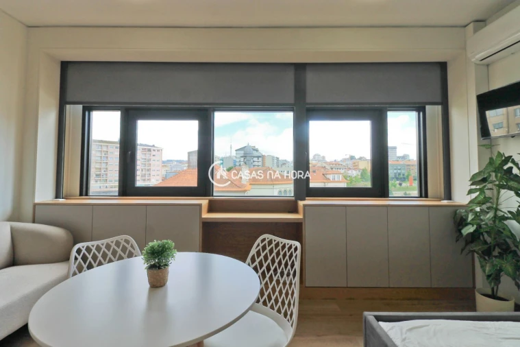 Apartamento T0 para Venda em Mafamude e Vilar do Paraíso Foto 25