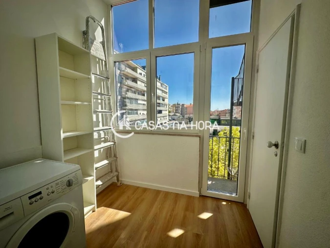 Quarto para Arrendamento em Avenidas Novas Foto 11