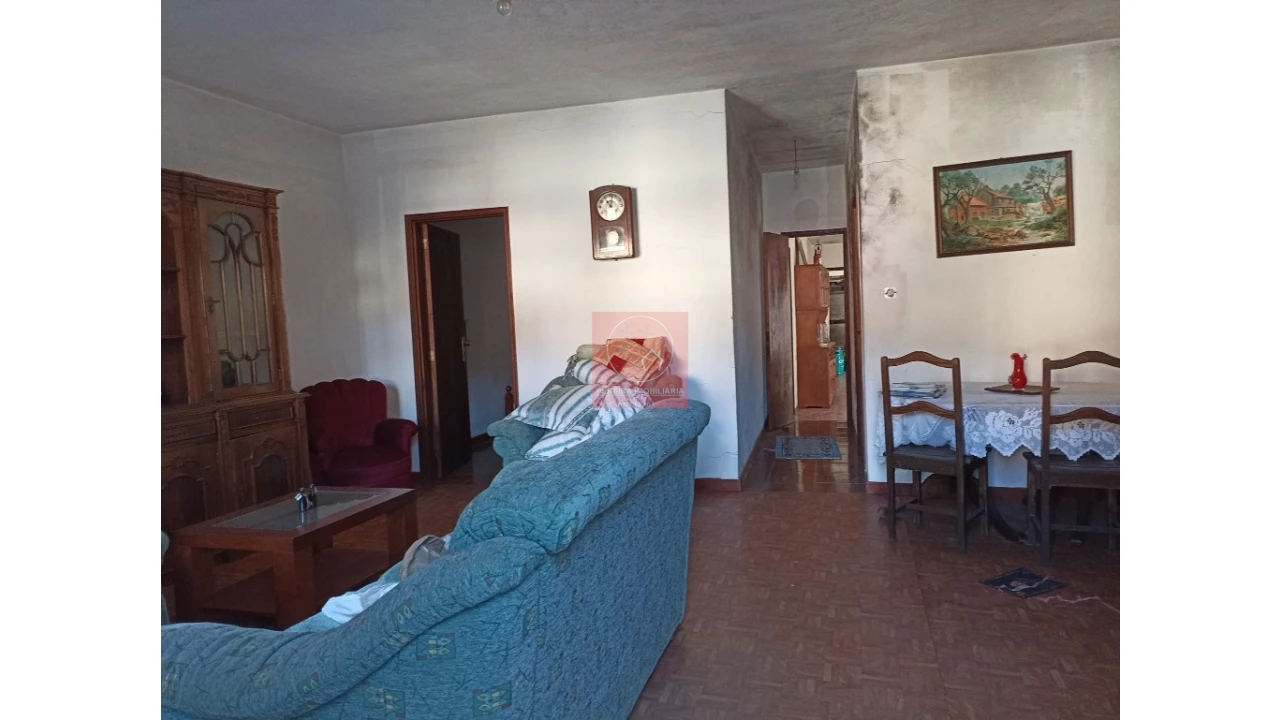 Moradia T2 para Venda em Moura Morta e Vinhós Foto 3