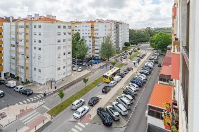 Apartamento T3 para Venda em Massamá e Monte Abraão
