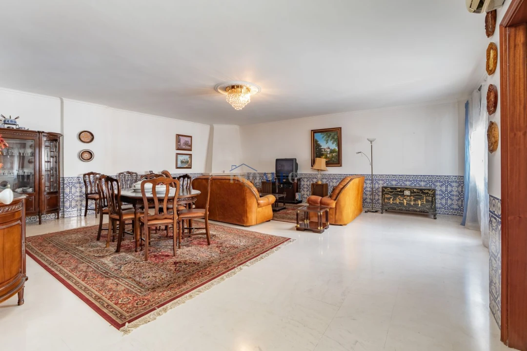 Apartamento T3 para Venda em Massamá e Monte Abraão Foto 2