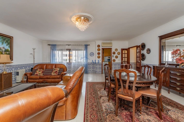 Apartamento T3 para Venda em Massamá e Monte Abraão Foto 3