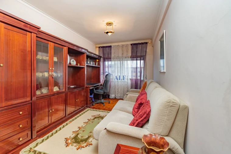 Apartamento T3 para Venda em Massamá e Monte Abraão Foto 25