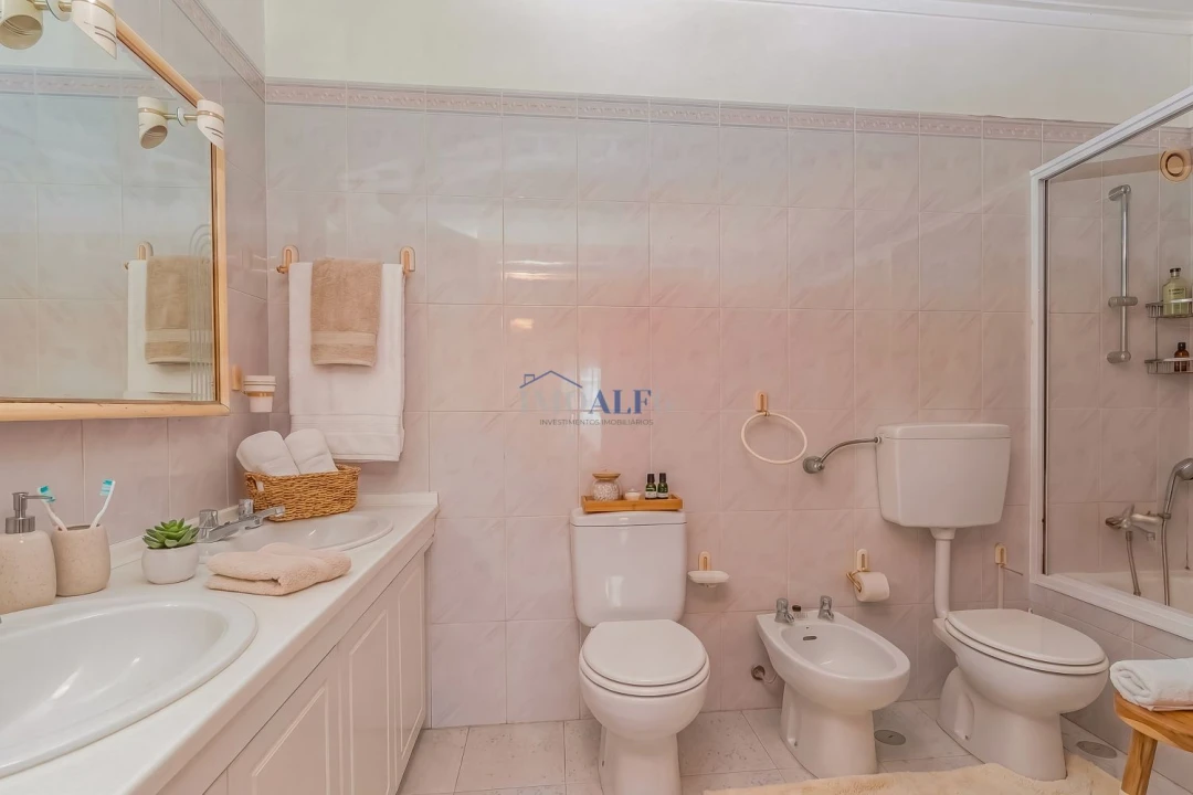 Apartamento T3 para Venda em Massamá e Monte Abraão Foto 23