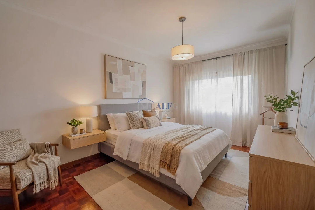 Apartamento T3 para Venda em Massamá e Monte Abraão Foto 20