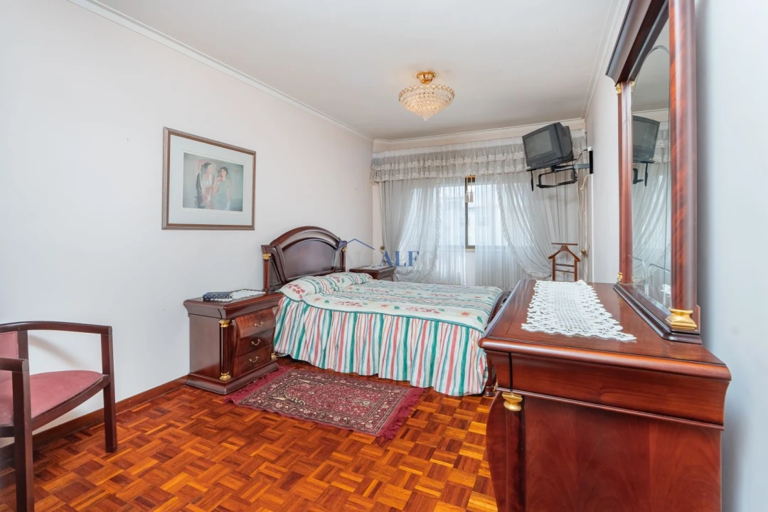 Apartamento T3 para Venda em Massamá e Monte Abraão Foto 19