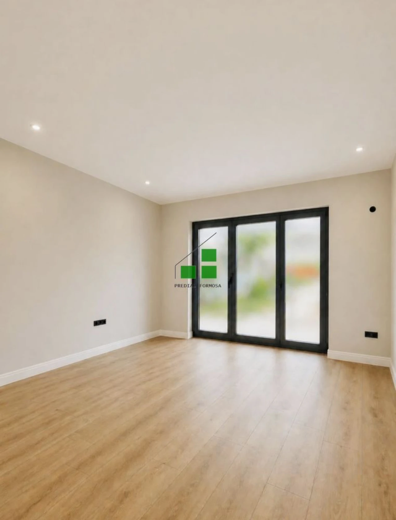 Apartamento T2 para Venda em Campanhã Foto 2