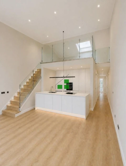 Apartamento T2 para Venda em Campanhã