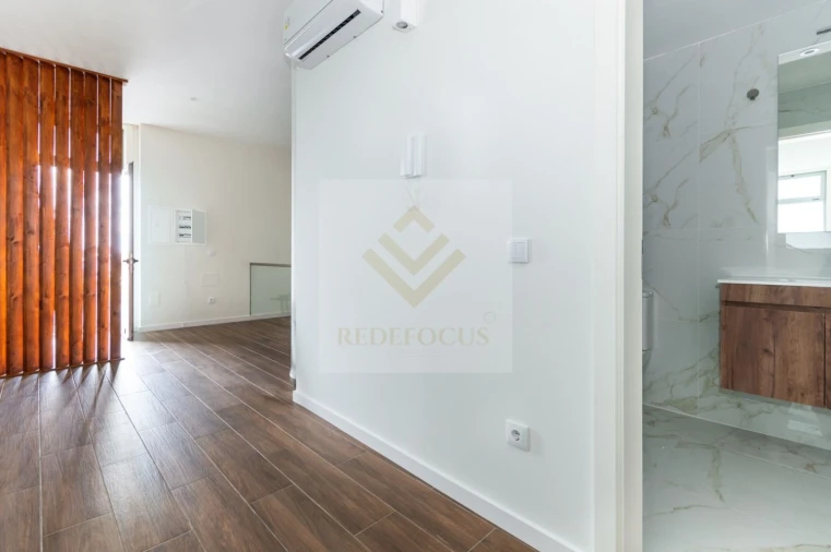 Apartamento T2 para Venda em Argoncilhe Foto 6