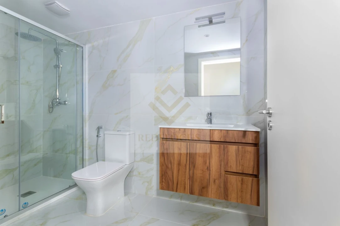 Apartamento T2 para Venda em Argoncilhe Foto 18