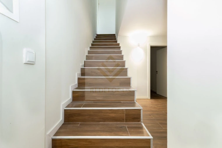 Apartamento T2 para Venda em Argoncilhe Foto 11