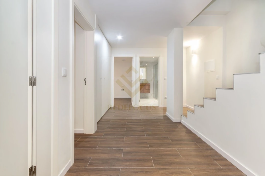 Apartamento T2 para Venda em Argoncilhe Foto 22