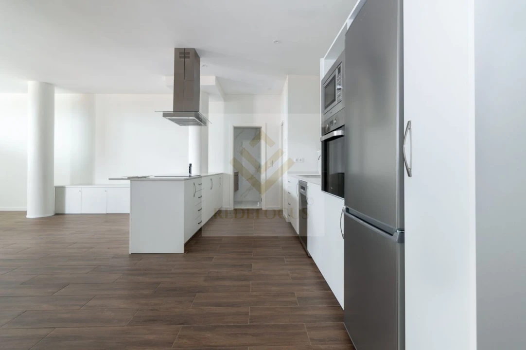 Apartamento T2 para Venda em Argoncilhe Foto 6