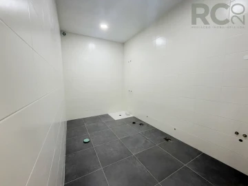 Loja para Arrendamento em Silveira