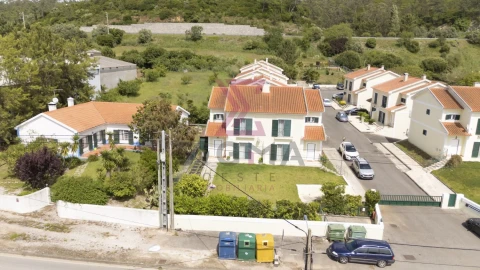 Moradia T3 para Venda em Roliça