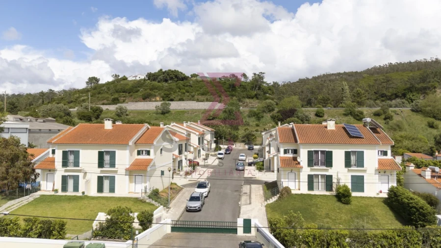 Moradia T3 para Venda em Roliça Foto 32