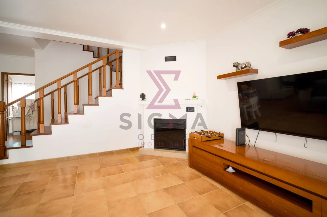 Moradia T3 para Venda em Roliça Foto 3