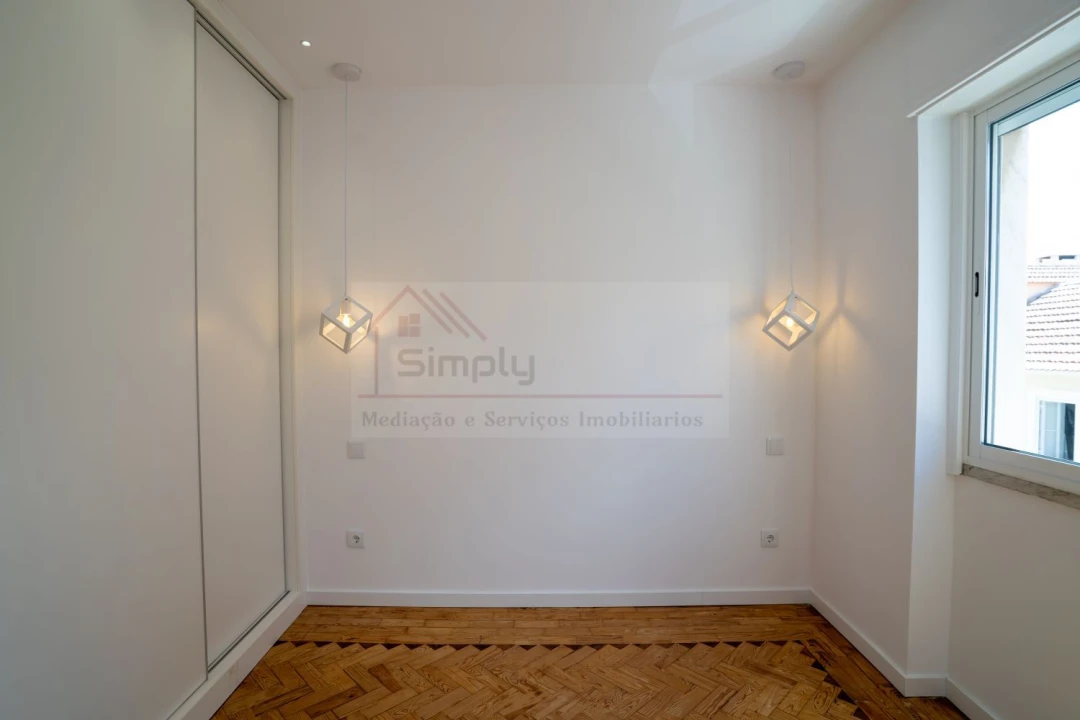 Apartamento T2 para Venda em Ajuda Foto 11