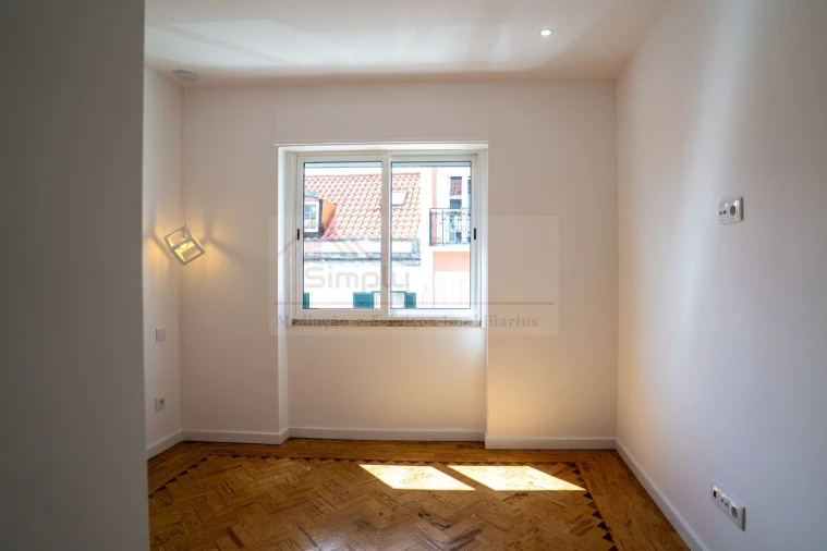 Apartamento T2 para Venda em Ajuda Foto 10