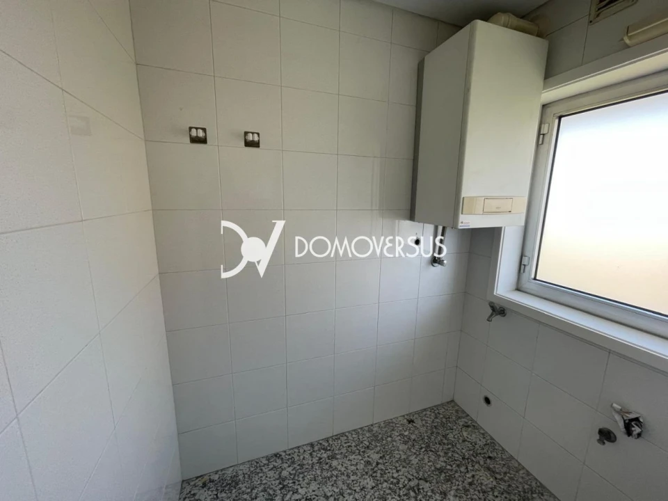 Apartamento T2 para Venda em Cidade da Maia Foto 9