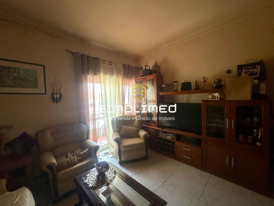 Apartamento T2 para Venda em Moita Foto 12